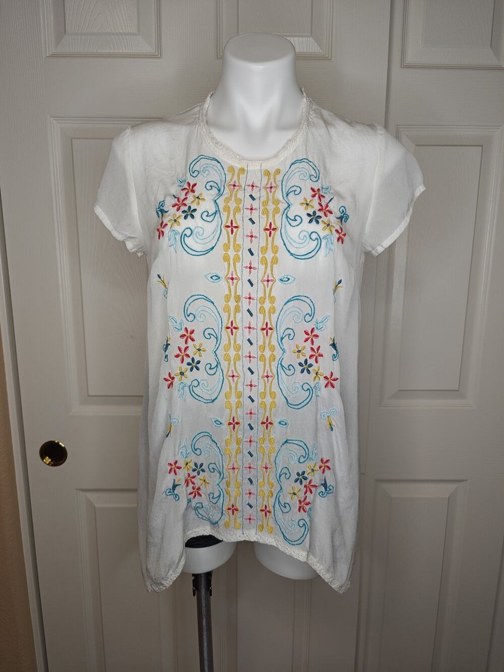 Bohemian embroidered sheer short sleeve high low tunic